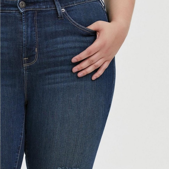 Torrid Crop Skinny High-Rise Jean - Plus Size 16 - Picture 4 of 12